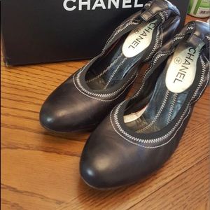 Authentic chanel heels size 41